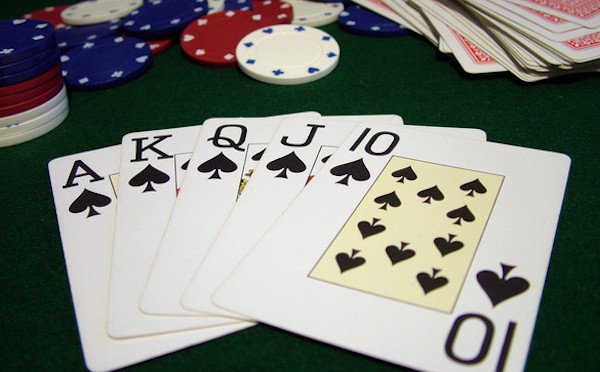 poker-hand-1522811